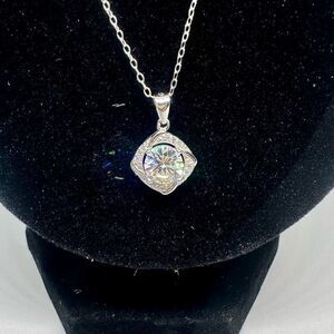 Moissanite Diamond Necklace 1 Carat Pendant Round Cut Rose Shape